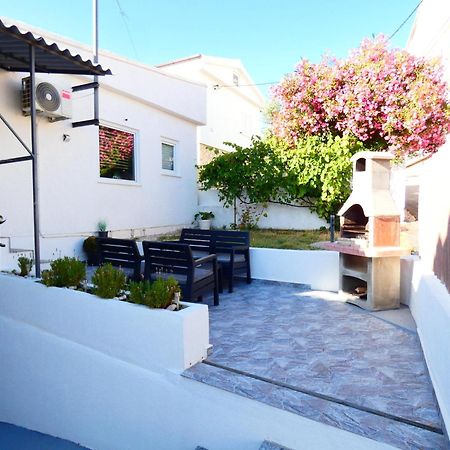 Holiday House Sia Ясенице Екстериор снимка