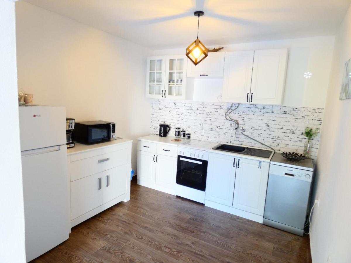 Holiday House Sia Ясенице Екстериор снимка