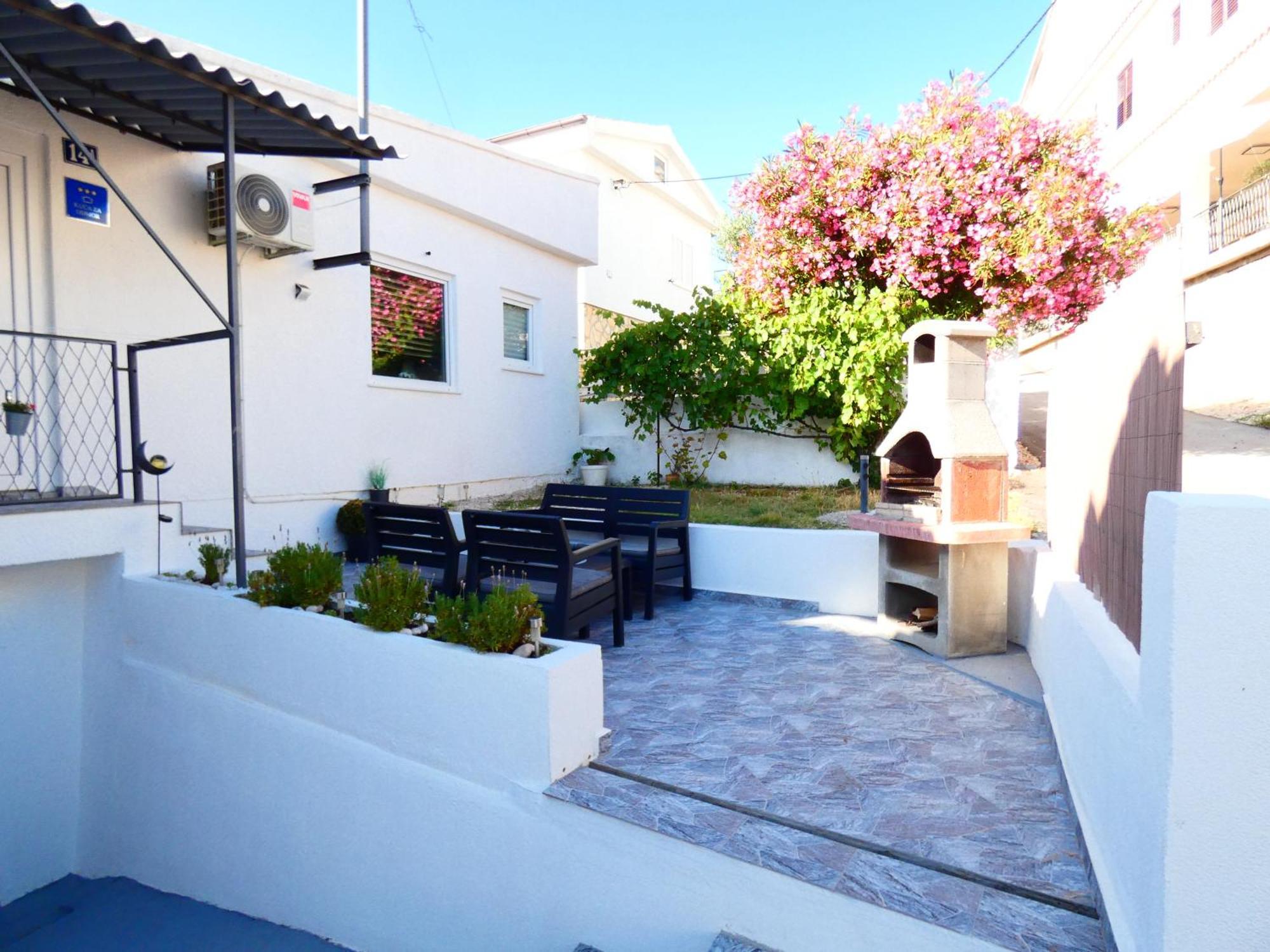 Holiday House Sia Ясенице Екстериор снимка